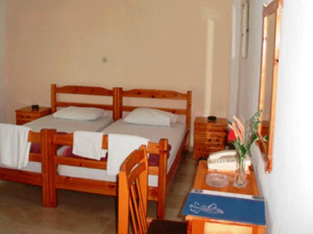 Aquarius Hotel Fourka Exterior photo