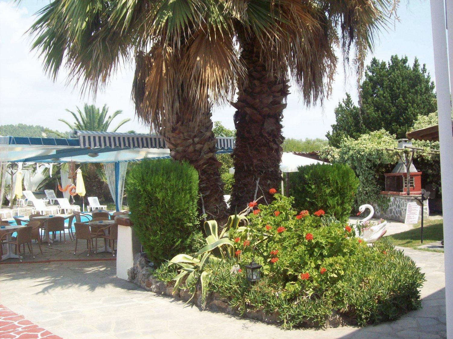 Aquarius Hotel Fourka Exterior photo